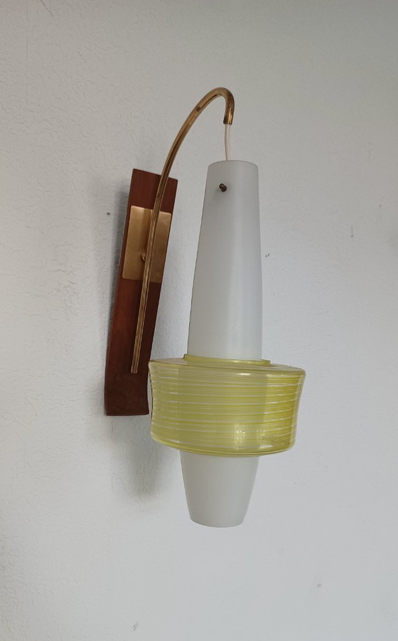 Lampe murale rare des années 1950 – Appliques murales, Glass, Wood (photo 3 of 7)