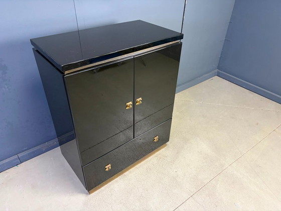 Armario de estilo Maison Jansen francés, década de 1970. – Wood, Brass (photo 8 of 11)