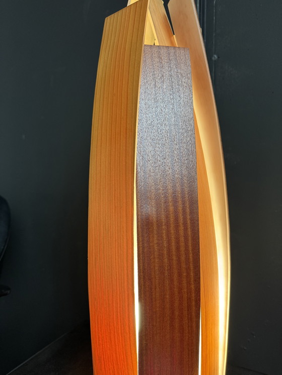 Image 1 of Lámpara de listones de madera de estilo escandinavo