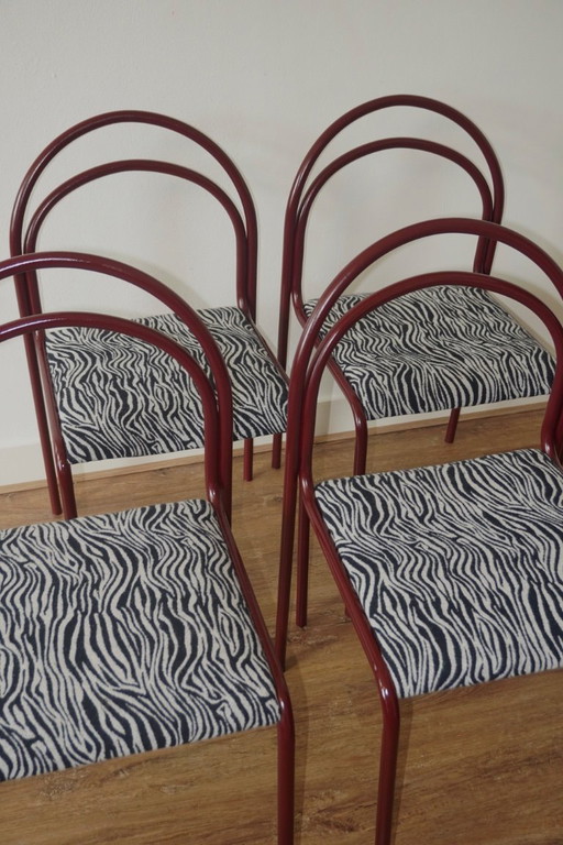 Sillas de comedor de diseño italiano de los años 80/90.