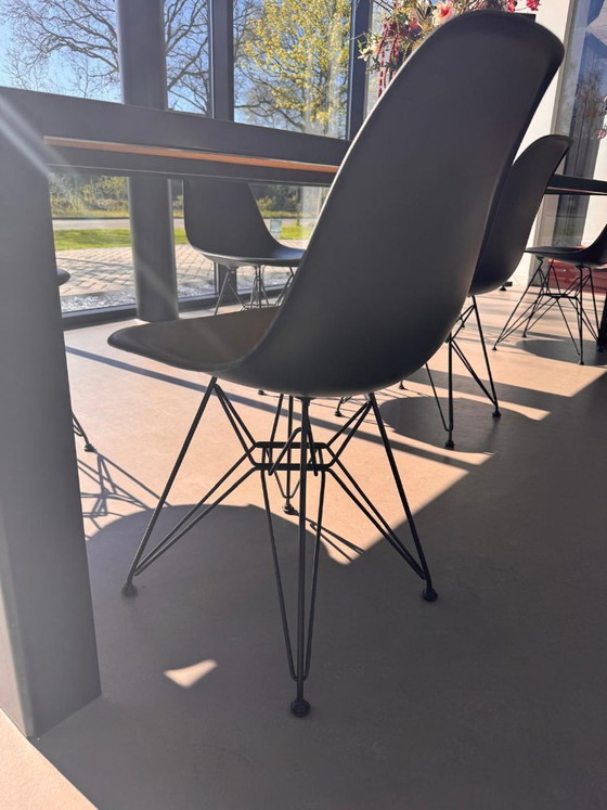 Image 1 of Sheet steel table with Vitra chairs