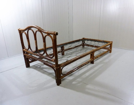 Image 1 of Divano letto in rattan, anni '70