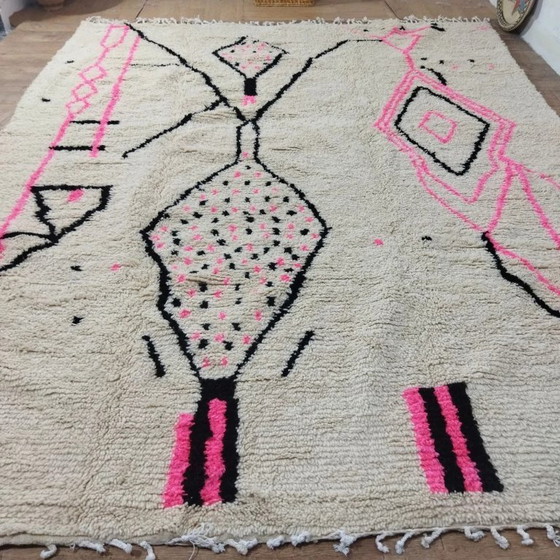 Image 1 of Azilal Wollteppich XXL Rosa & Schwarz – Naturwolle, handgewebt (300×250 cm)