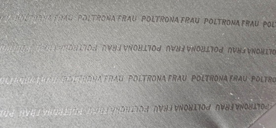 Image 1 of Divano a 2 posti Poltrona Frau Twice in pelle nera