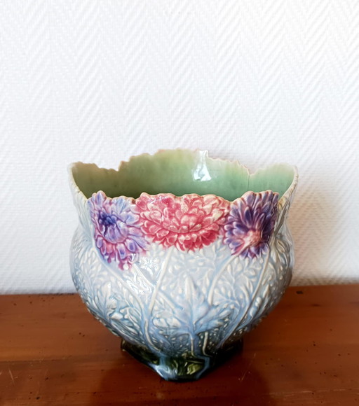 Art Nouveau potdeksel met Barbotine pioenrozen
