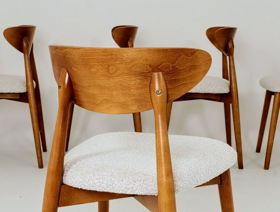 Image 1 of Set van 6 eetkamerstoelen, licht beukenhout, witte Bouclè stof, modern ontwerp