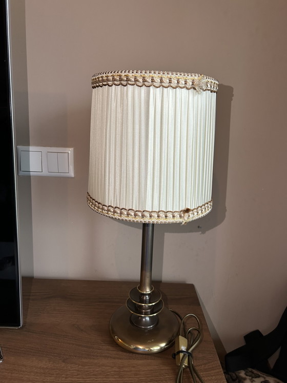Lampada da tavolo classica in ottone con paralume a pieghe (vintage) – Lampade da tavolo, Other (photo 9 of 10)