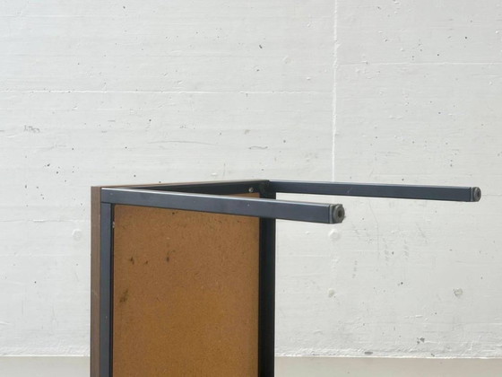 Minimalistische vintage tafel met houtfineer en stalen frame, jaren 80. – Bijzettafels, Wood (photo 6 of 14)