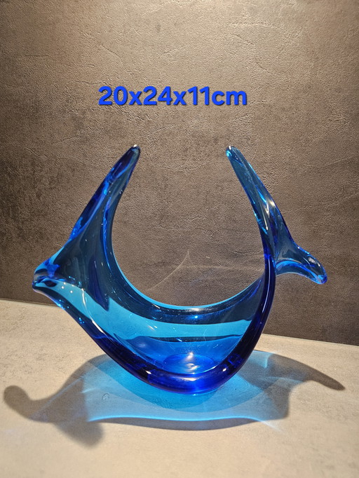 Cuenco escultórico de cuerno de cristal español azul estilo Murano de Viartec