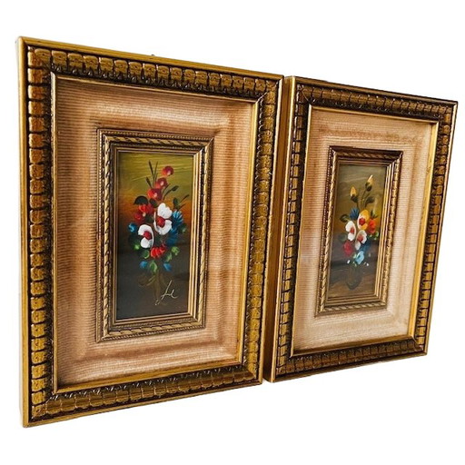 Set Mid-century Italiaanse olieverfschilderijen barok bloemen bloemboeket fluweel goud glas 1950's