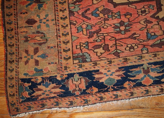 Image 1 of Alfombra persa Farahan antigua hecha a mano, 131 cm x 204 cm (4,3' x 6,7'), década de 1910 - 1B153