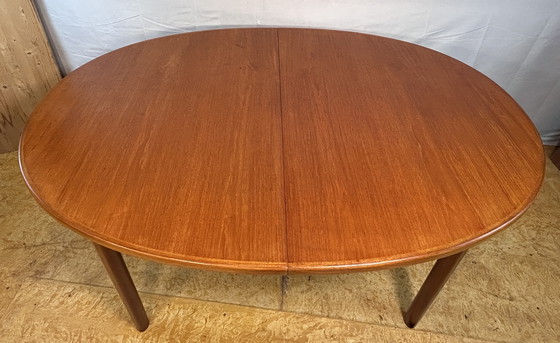 Image 1 of Mid-Century Retro Vintage Teak Oval Extending Dining Table by McIntosh – 1960s 