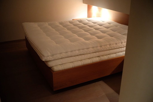 Custom Design Bed Set