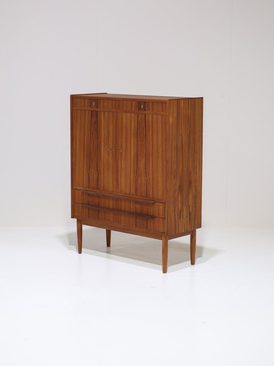 Image 1 of Buffet haut étroit A.P. Møbler, teck vintage danois des années 1960