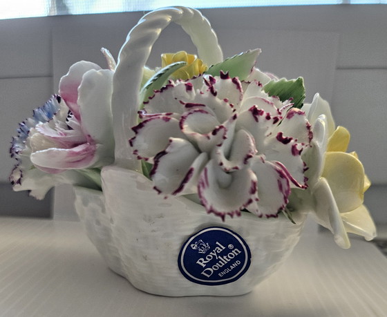 Image 1 of Juego de 3 figuras de porcelana Royal Doulton