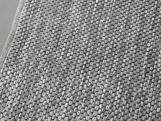 Image 1 of 2 Fast neue Teppiche