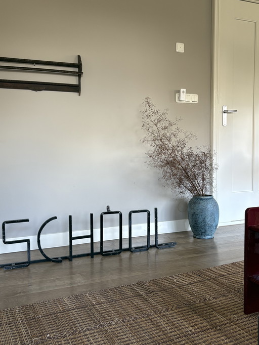 Vintage Gusseisen Art Deco Wand Buchstaben