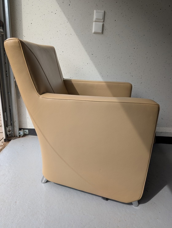 Image 1 of Poltrona in pelle Leolux Dolcinea color crema