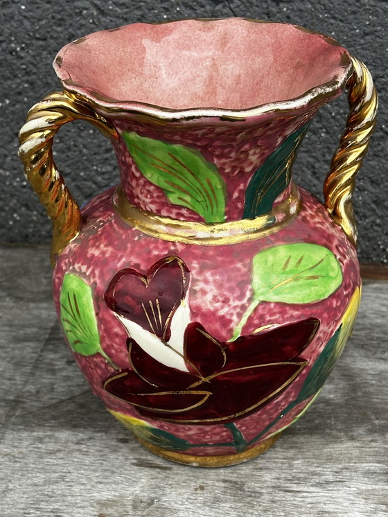 Image 1 of Beau Vase Vallauris Rose Bonbons et Motifs Floraux H 20 cm