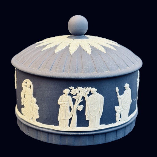 Belle boîte bijoux porcelaine Wedgwood bleu foncée