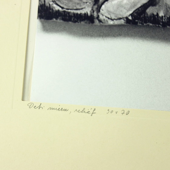 Image 1 of Set van 4 grote vintage foto's van keramisch kunstwerk door Ditta Abrahámová, Tsjecho-Slowakije 1980