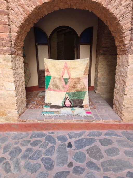 Tappeto Boujaad rosa e crema 150 x 100 cm