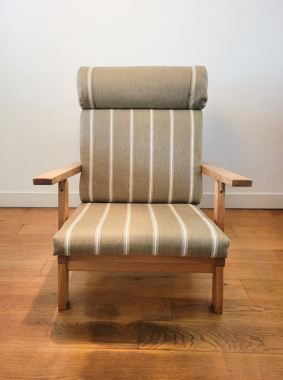 Image 1 of Fauteuil en Voetenbank van Hans J. Wegner voor AP Stolen