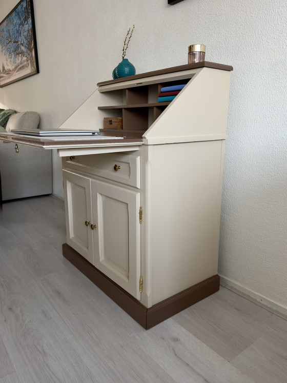Image 1 of Secretaire gerystyled