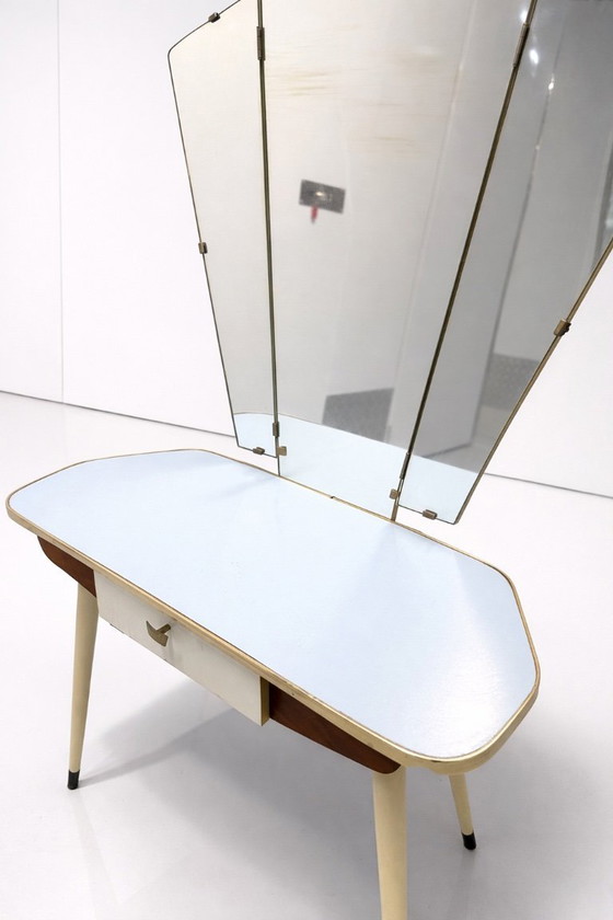 Image 1 of Vintage jaren 50 kaptafel – mid century retro – Tiffany blue