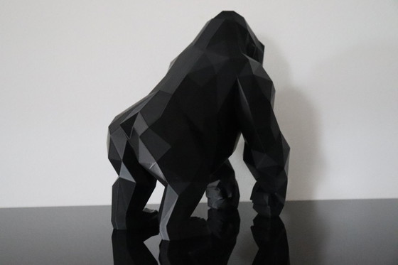 Image 1 of Geometric image Gorilla