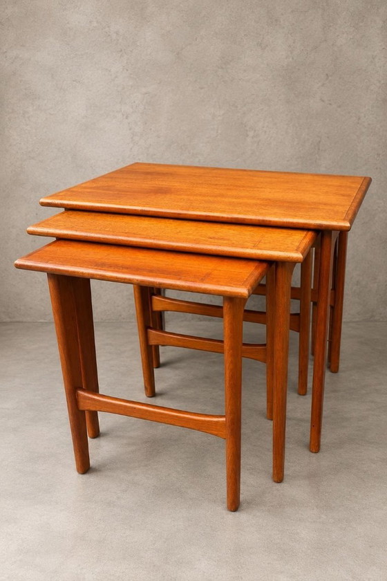 Set of nesting tables, Danish design 60s, Side tables, Wood, Brown, Mid Century Modern (photo 2 of 14)