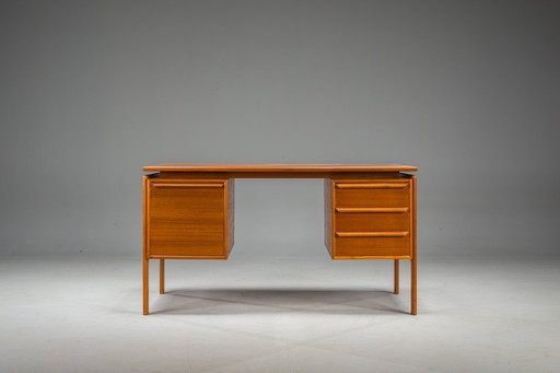  Mid-Century Teak Desk from GV Møbler, 1970s