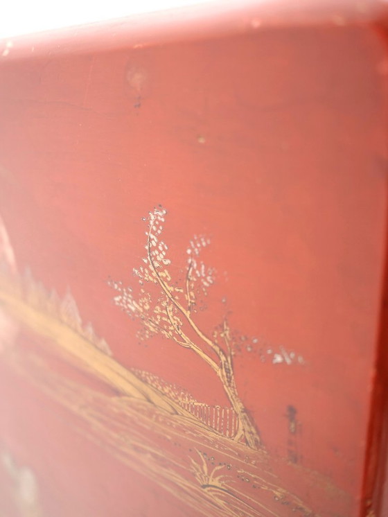 Image 1 of tavolino laterale laccato rosso art déco giapponese