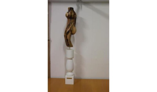 Erwin de Visser Scultura in legno di un torso femminile