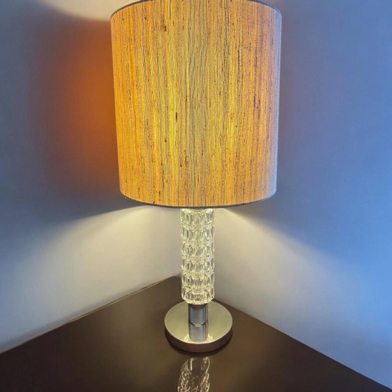 Original 1960s Richard Essig Table Lamp. This Mid-Century Modern Design Classic comes in unrestored top (photo 2 of 8)