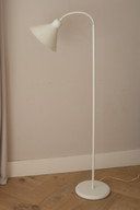 Lampada da terra vintage in metallo bianco