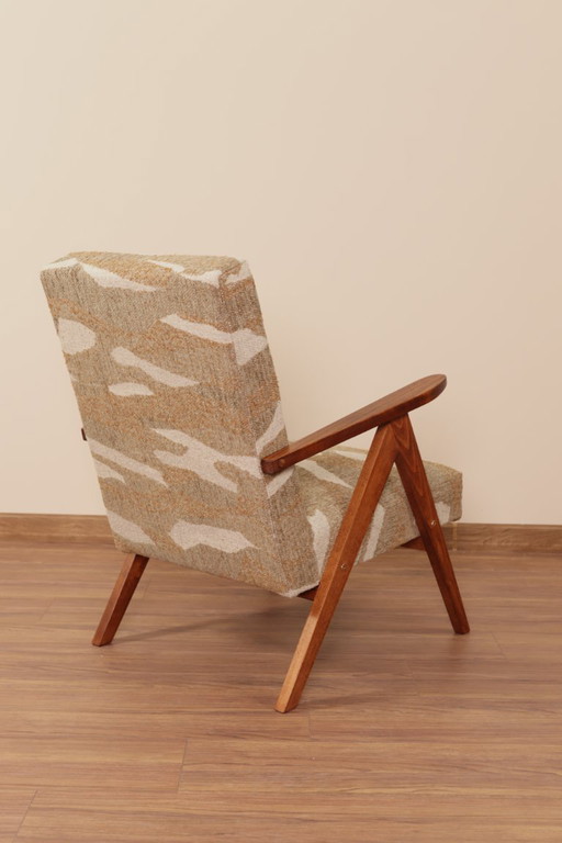 Vintage Lounge Chair Muster Jacquard Stoff skandinavisches Design braun Holzfarbe