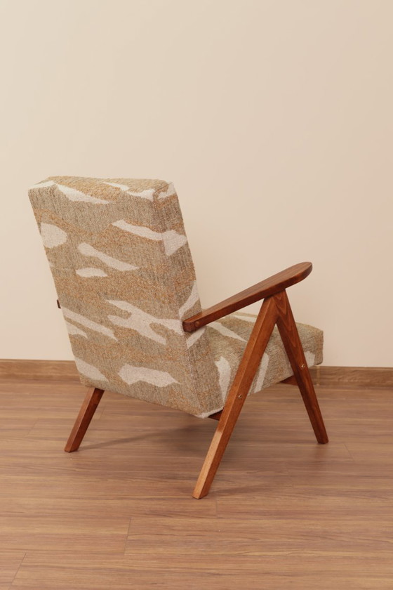 Image 1 of Vintage loungestoelpatroon Jacquardstof Scandinavisch design Bruine houtkleur