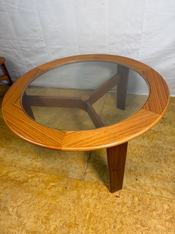Image 1 of Mid-century retro vintage teak round coffee table with 3 nesting side tables by g plan – 1960    Elegant design|functional