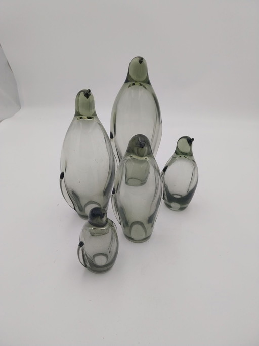 1 x set of 5 smoke glass penguins by Ole Whinter for Holmegaard 1970s