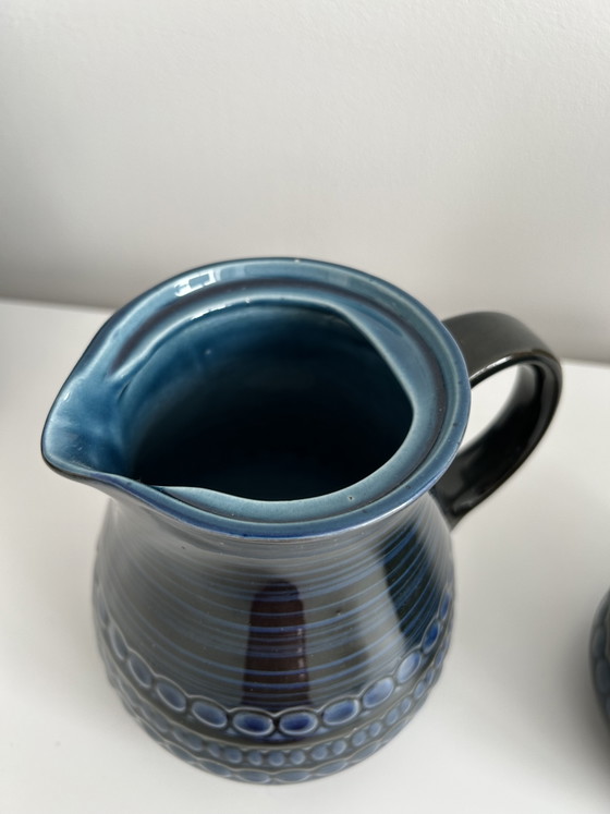 Pair of Ceramic Pitchers Jugs Ernestine Salerno Italy Onestini Blue Red Vintage Art MCM – Crockery (photo 3 of 5)