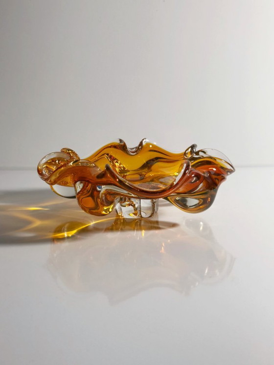Image 1 of Cuenco de Murano, cenicero de cristal, ámbar naranja, verano, ondulado, Italia, década de 1970, Venecia