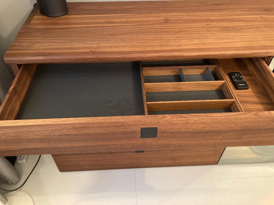 Image 1 of Aparador Nox de nogal macizo Team7