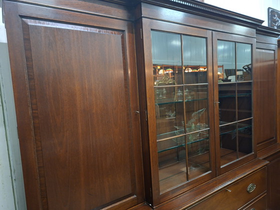 Image 1 of Antieke Engelse vitrinekast, boekenkast, wandmeubel,  met secretaire met ingelegd leer afm. 243x47cm en 221 cm hoog