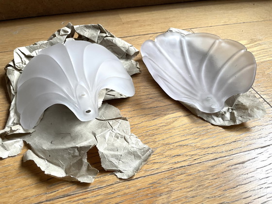 Image 1 of Elegant Italian Vintage Chandelier with Murano Shells