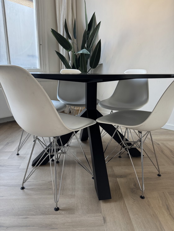 Image 1 of Table ronde Gispen Original Dukdalf 140 cm noire