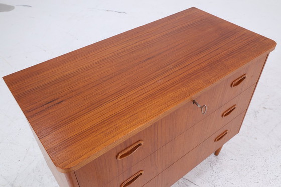 Image 1 of Vintage teakhouten ladekast | Mid Century ladekast hout opbergruimte jaren 60 #07-68