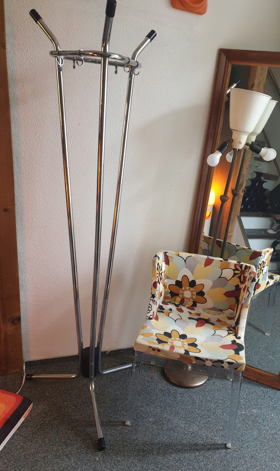 Image 1 of Appendiabiti Bauhaus anni '50/'60