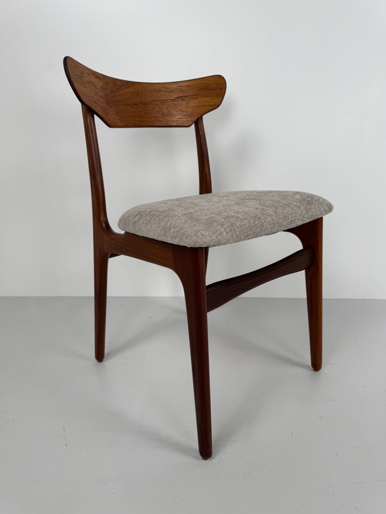Juego de seis sillas de comedor, Schiønning & Elgaard, Dinamarca, años 60 – Wood (photo 13 of 14)