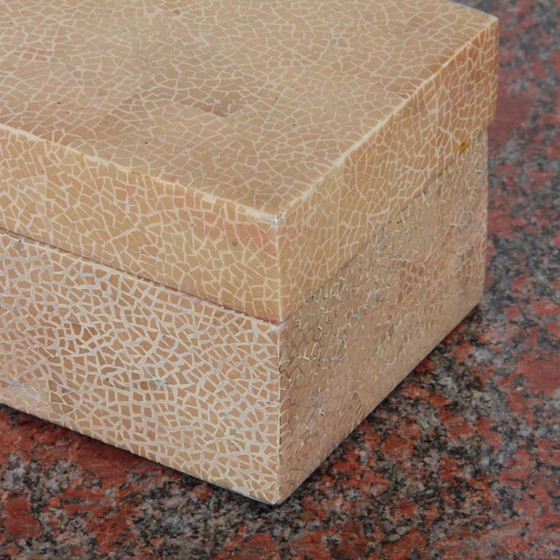 Image 1 of Scatola in lacca a guscio d'uovo, opera della fine del XX secolo